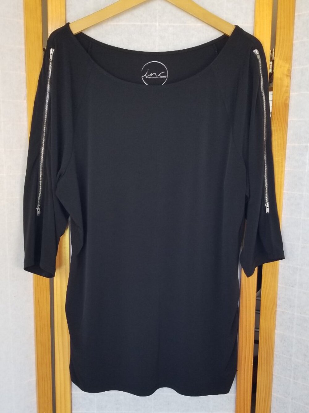 INC Black Top 3/4 sleeves Zipper Detail Size XXL Longer Length